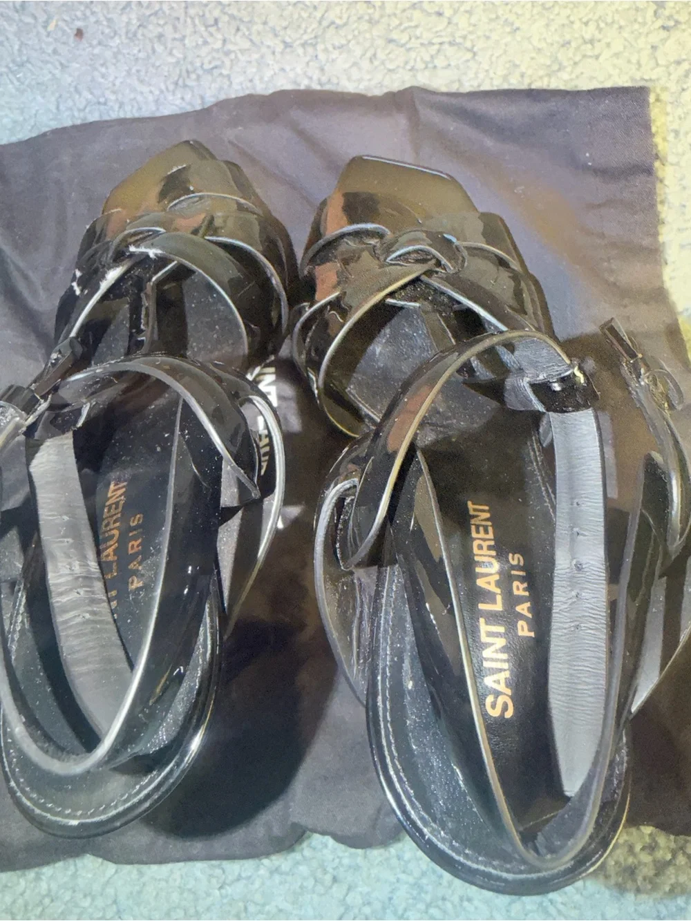 Saint Laurent Black Patent Leather Knot Detail Ankle-Strap Sandals - Picture 3 of 7